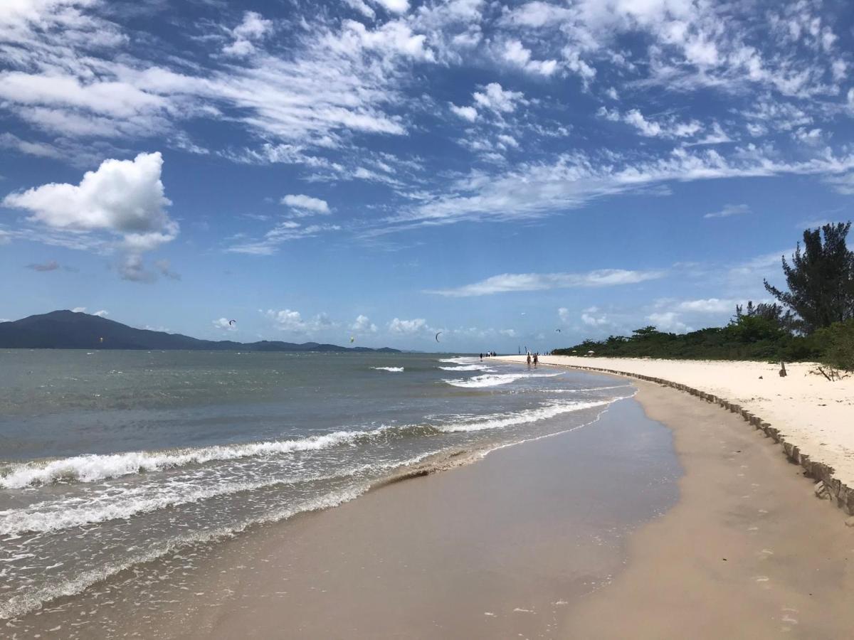 Apartamento Novo E Espacoso - Apto 02 Daire Florianópolis Dış mekan fotoğraf